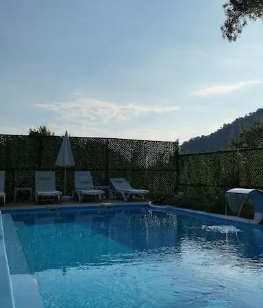 Mutlu Ve Huzur Dolu Bir Tatil *