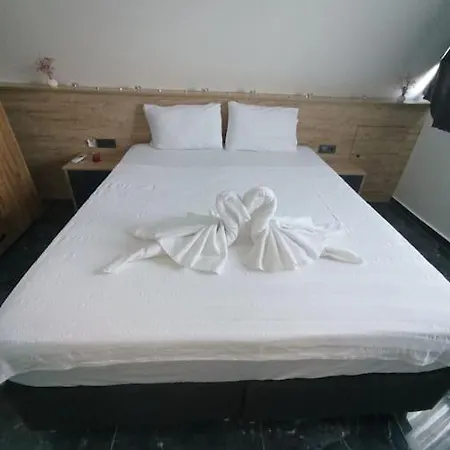 Mutlu Ve Huzur Dolu Bir Tatil *